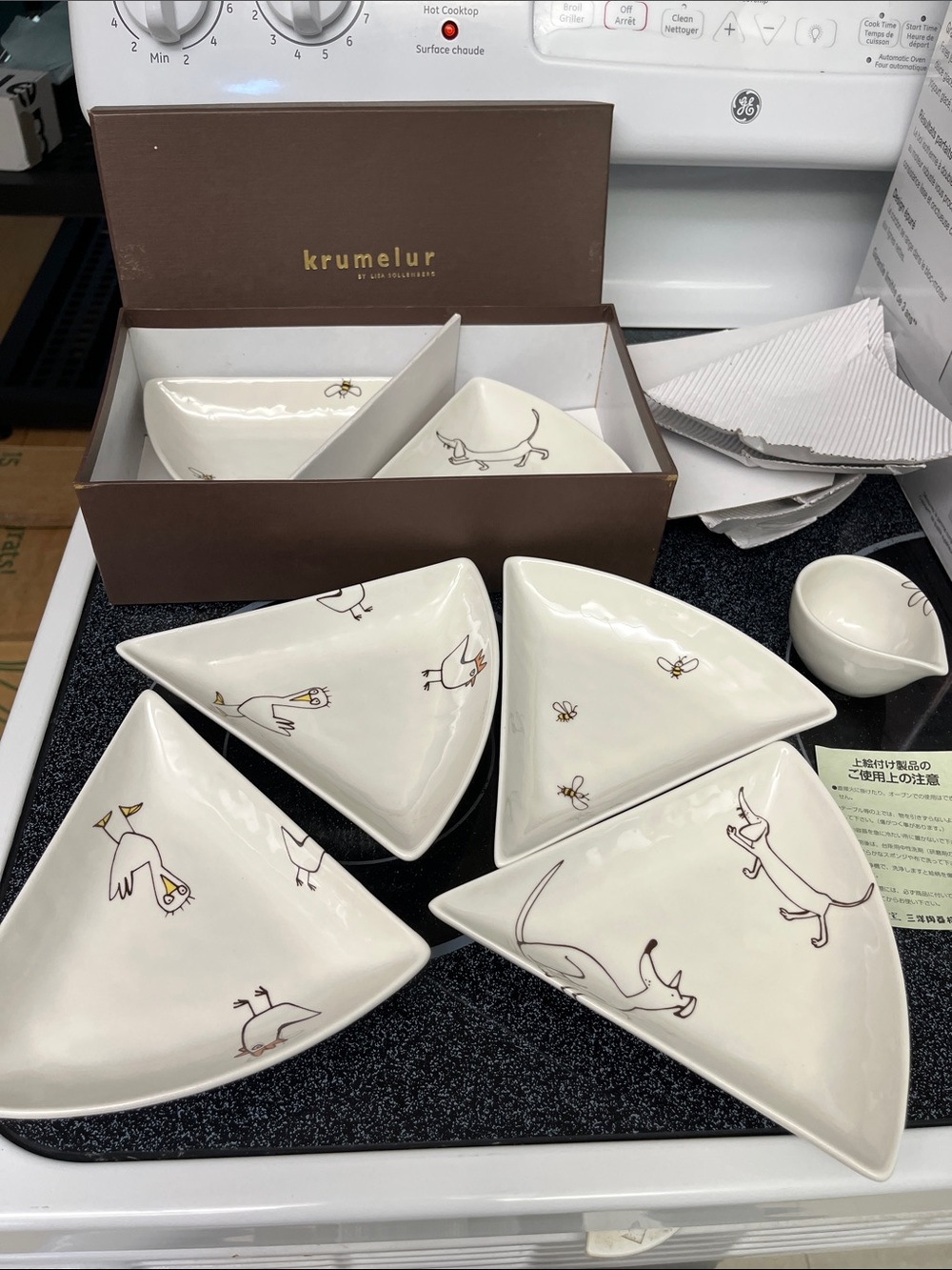 Krumelur by Lisa Sollenberg Cream Ceramic Triangle Serving Plates